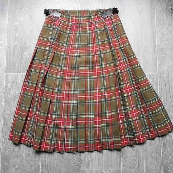 Wool Kilt / Tartan Skirt - Picture 6 of 6